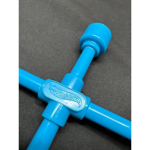 Hot Wheels Replacement Blue Plastic Multi-Tool Car Launcher & Wrench Toy - Picture 2 of 6